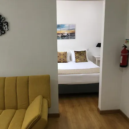 White Apartment Aveiro